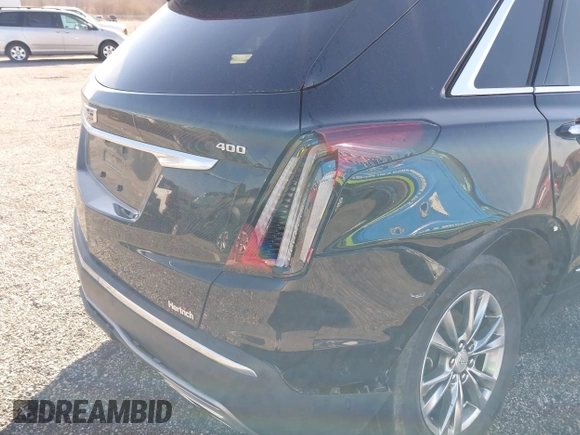 2020 Cadillac XT5 Premium Luxury FWD with VIN 1GYKNCRS5LZ236055, listed as a IAAI auction lot 41754608 with 50,509 mi miles. Bid and sale history available at carsss.com. Image 6.