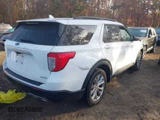 2021 Ford Explorer XLT with VIN 1FMSK8DH4MGA10203, listed as a IAAI auction lot 40713164 with 48,285 mi miles. Bid and sale history available at carsss.com. Image 4.