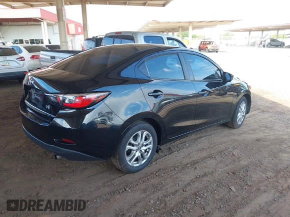 2016 Scion iA z VIN 3MYDLBZV2GY102744, wystawiony jako IAAI lot #42118048 z przebiegiem 128 772 mil mil oraz . Historia ofert i sprzedaży dostępna na DreamBid. Obrazek 4.