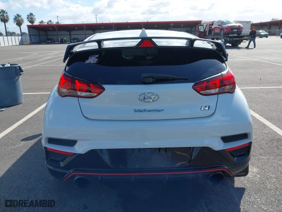 2019 Hyundai Veloster N with VIN KMHT36AH6KU001916, listed as a IAAI auction lot 41577775 with 77,471 mi miles. Bid and sale history available at carsss.com. Image 16.