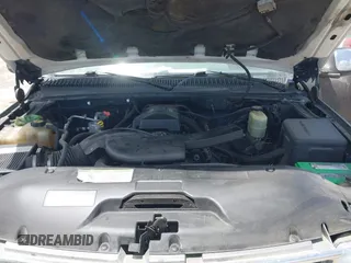 2000 Chevrolet Silverado 1500 with VIN 2GCEC19W6Y1319221, listed as a IAAI auction lot 42217238 with 267,188 mi miles and . Bid and sale history available at DreamBid. Image 10.