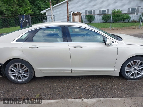2014 Lincoln MKZ with VIN 3LN6L2G95ER808560, listed as a IAAI auction lot 42288383 with 97,298 mi miles and . Bid and sale history available at DreamBid. Image 14.