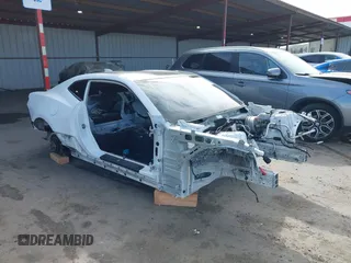 2019 Chevrolet Camaro ZL1 with VIN 1G1FK1R63K0125720, listed as a IAAI auction lot 41725444 with 0 mi miles. Bid and sale history available at carsss.com. Image 1.