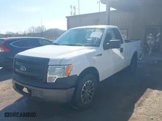 2014 Ford F-150 XL with VIN 1FTMF1CM8EFC18695, listed as a IAAI auction lot 41916660 with 1 mi miles. Bid and sale history available at carsss.com. Image 17.