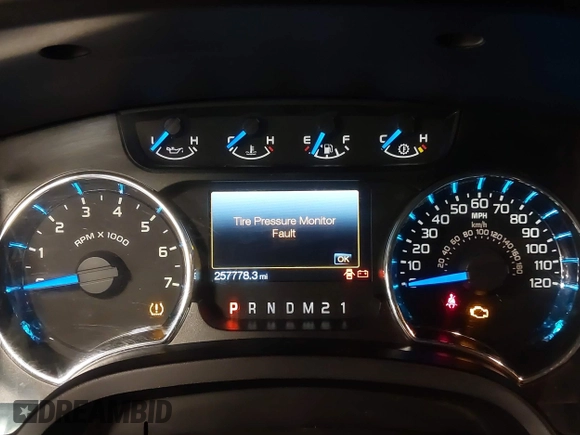 2013 Ford F-150 XL with VIN 1FTFW1ET8DFB48563, listed as a IAAI auction lot 42103243 with 257,778 mi miles. Bid and sale history available at carsss.com. Image 7.