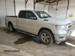 2020 Ram 1500 Big Horn z VIN 1C6SRFBT7LN190032, wystawiony jako Copart lot #46864795 z przebiegiem 79 484 mil mil oraz Szkoda całkowita • Salvage title. Historia ofert i sprzedaży dostępna na DreamBid. Obrazek 4.