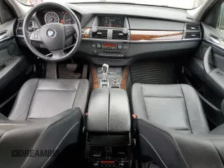 2013 BMW X5 xDrive35i with VIN 5UXZV4C59D0E09161, listed as a Copart auction lot 52372115 with 117,719 mi miles and Salvage Title. Bid and sale history available at carsss.com. Image 8.