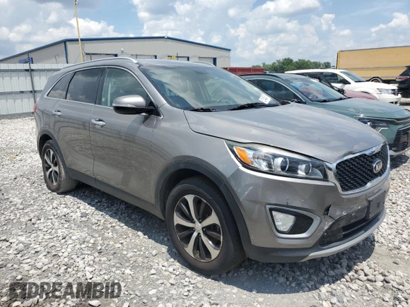 2016 Kia Sorento EX z VIN 5XYPH4A1XGG018807, wystawiony jako Copart lot #62145345 z przebiegiem Nie podano mil oraz Czysty tytuł • Clean title. Historia ofert i sprzedaży dostępna na DreamBid. Obrazek 4.