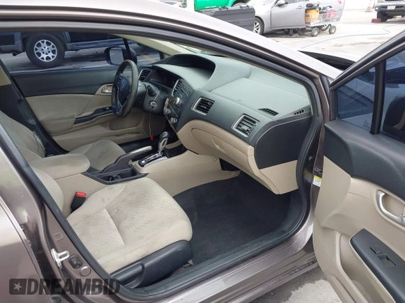 2014 Honda Civic LX z VIN 19XFB2F50EE228680, wystawiony jako IAAI lot #42164150 z przebiegiem 126 858 mil mil oraz . Historia ofert i sprzedaży dostępna na DreamBid. Obrazek 5.