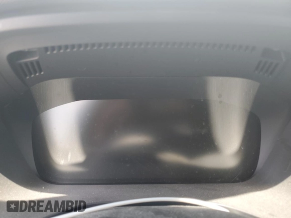 2018 Volvo XC60 Momentum with VIN YV4102RK3J1028422, listed as a Copart auction lot 54896185 with Not Provided miles and Salvage Title. Bid and sale history available at DreamBid. Image 9.