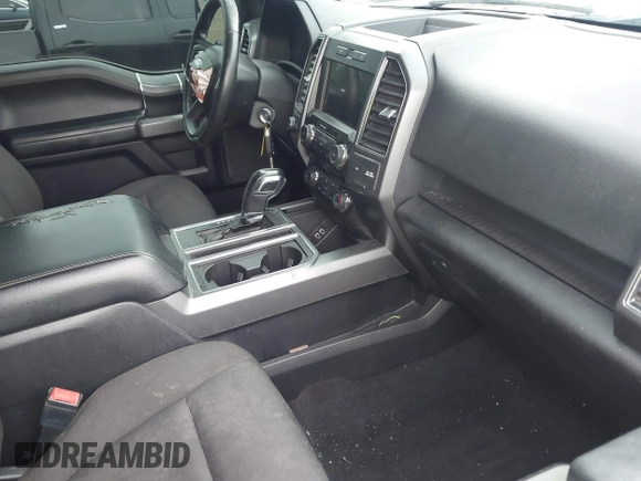 2018 Ford F-150 XL z VIN 1FTEW1EP2JFD68243, wystawiony jako IAAI lot #42683913 z przebiegiem 141 772 mil mil oraz . Historia ofert i sprzedaży dostępna na DreamBid. Obrazek 5.