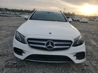 2018 Mercedes-Benz E 300 with VIN WDDZF4JB4JA321490, listed as a Copart auction lot 54692635 with Not Provided miles and Clean Title. Bid and sale history available at DreamBid. Image 5.