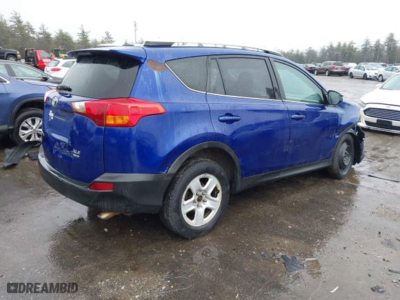 2015 Toyota RAV4 XLE with VIN 2T3RFREV8FW302638, listed as a IAAI auction lot 41857685 with 233,189 mi miles. Bid and sale history available at carsss.com. Image 4.
