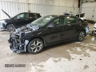 2021 Kia Forte LXS z VIN 3KPF24AD6ME391617, wystawiony jako Copart lot #61461165 z przebiegiem 61 272 mil mil oraz Szkoda całkowita • Salvage title. Historia ofert i sprzedaży dostępna na DreamBid. Obrazek 1.