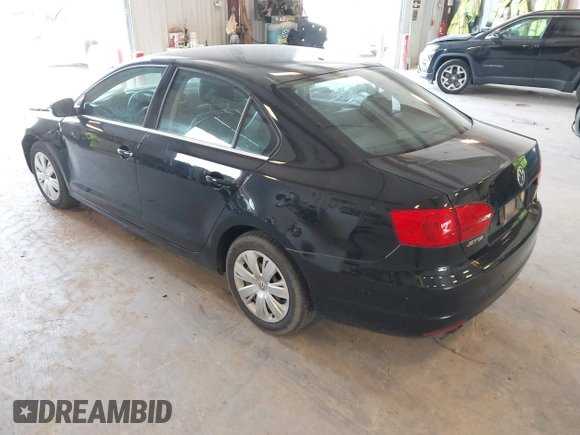 2013 Volkswagen Jetta SE z VIN 3VWDX7AJ7DM267911, wystawiony jako IAAI lot #42391353 z przebiegiem 42 248 mil mil oraz . Historia ofert i sprzedaży dostępna na DreamBid. Obrazek 3.