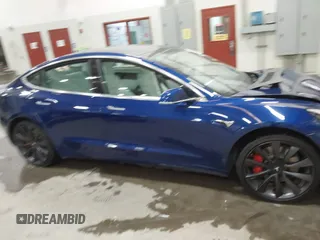 2020 Tesla Model 3 Performance z VIN 5YJ3E1EC7LF641885, wystawiony jako IAAI lot #41372794 z przebiegiem Nie podano mil oraz . Historia ofert i sprzedaży dostępna na DreamBid. Obrazek 12.