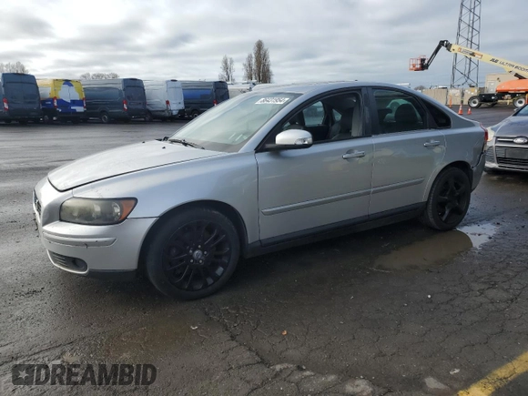 2007 Volvo S40 2.4L z VIN YV1MS390972275519, wystawiony jako Copart lot #86431954 z przebiegiem 227 441 mil mil oraz Szkoda całkowita • Salvage title. Historia ofert i sprzedaży dostępna na DreamBid. Obrazek 1.