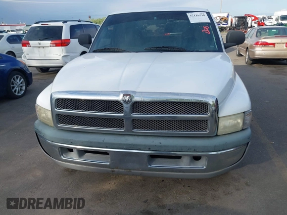 1998 Dodge 1500 z VIN 3B7HC13Z7WG213476, wystawiony jako IAAI lot #42116318 z przebiegiem 172 921 mil mil oraz . Historia ofert i sprzedaży dostępna na DreamBid. Obrazek 6.