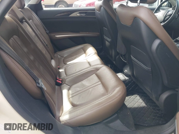 2014 Lincoln MKZ with VIN 3LN6L2J9XER803301, listed as a IAAI auction lot 41740792 with 170,376 mi miles. Bid and sale history available at carsss.com. Image 8.