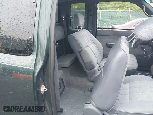 2000 Toyota Tacoma PreRunner with VIN 5TESM92N4YZ695931, listed as a IAAI auction lot 42352013 with 194,454 mi miles and . Bid and sale history available at DreamBid. Image 8.