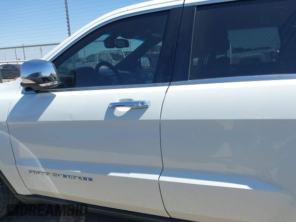 2014 Jeep Grand Cherokee Limited with VIN 1C4RJEBG6EC453833, listed as a IAAI auction lot 41901390 with 148,576 mi miles and . Bid and sale history available at DreamBid. Image 15.