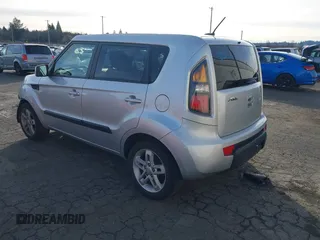 2011 Kia Soul + with VIN KNDJT2A22B7266928, listed as a IAAI auction lot 41572553 with 155,214 mi miles. Bid and sale history available at carsss.com. Image 3.
