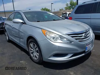 2013 Hyundai Sonata GLS z VIN 5NPEB4AC4DH548186, wystawiony jako IAAI lot #42349039 z przebiegiem 88 318 mil mil oraz . Historia ofert i sprzedaży dostępna na DreamBid. Obrazek 1.