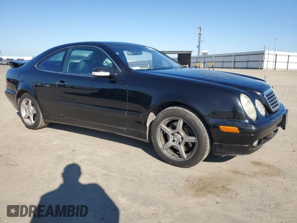 2002 Mercedes-Benz CLK 320/430 with VIN WDBLJ65G22T121261, listed as a Copart auction lot 88505625 with 208,243 mi miles and Salvage Title. Bid and sale history available at DreamBid. Image 4.