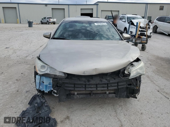 2015 Toyota Camry XLE with VIN 4T4BF1FK3FR492838, listed as a Copart auction lot 52785275 with 140,047 mi miles and Salvage Title. Bid and sale history available at carsss.com. Image 5.
