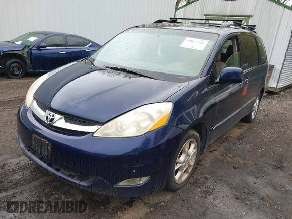 2006 Toyota Sienna XLE with VIN 5TDZA22C76S394724, listed as a IAAI auction lot 42023389 with 227,110 mi miles. Bid and sale history available at carsss.com. Image 2.