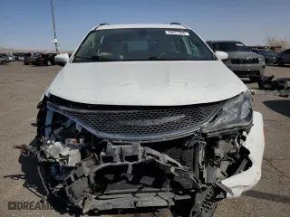 2021 Chrysler Voyager LXI with VIN 2C4RC1DGXMR551253, listed as a Copart auction lot 76611384 with 75,735 mi miles and Salvage Title. Bid and sale history available at carsss.com. Image 5.
