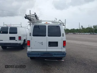 2014 Ford Econoline Cargo Commercial z VIN 1FTNE2ELXEDA12338, wystawiony jako IAAI lot #42119983 z przebiegiem 99 394 mil mil oraz . Historia ofert i sprzedaży dostępna na DreamBid. Obrazek 16.