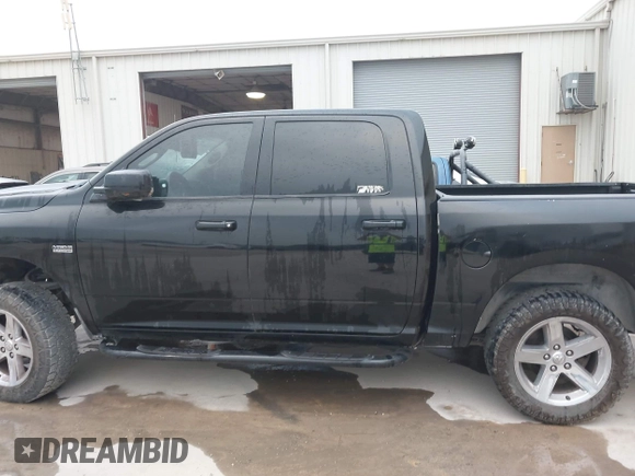 2012 Ram 1500 Sport с VIN 1C6RD7MTXCS130912, выставлен на аукционе IAAI как лот 42286441 с пробегом 166 414 миль миль и . История ставок и продаж доступна на DreamBid. Изображение 14.