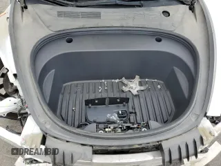 2022 Tesla Model 3 Long Range z VIN 5YJ3E1EB7NF365962, wystawiony jako Copart lot #48601865 z przebiegiem 121 541 mil mil oraz Szkoda całkowita • Salvage title. Historia ofert i sprzedaży dostępna na DreamBid. Obrazek 12.