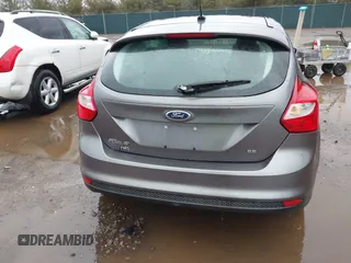 2013 Ford Focus SE with VIN 1FADP3K25DL186285, listed as a IAAI auction lot 41729017 with 188,853 mi miles. Bid and sale history available at carsss.com. Image 16.