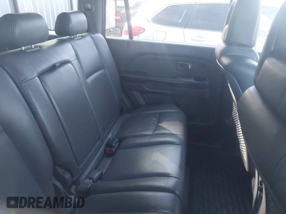 2003 Honda Pilot EX with VIN 2HKYF18543H603256, listed as a IAAI auction lot 42141096 with 260,535 mi miles and . Bid and sale history available at DreamBid. Image 8.