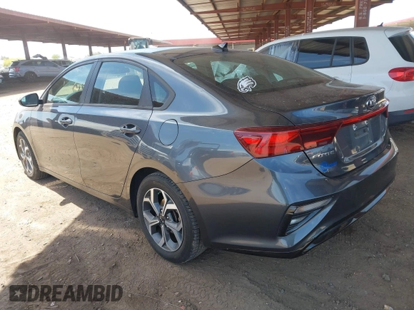 2021 Kia Forte LXS z VIN 3KPF24AD7ME294409, wystawiony jako IAAI lot #42124606 z przebiegiem 91 567 mil mil oraz . Historia ofert i sprzedaży dostępna na DreamBid. Obrazek 3.