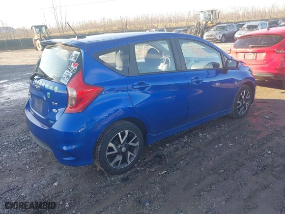2015 Nissan Versa Note S with VIN 3N1CE2CP2FL357472, listed as a IAAI auction lot 41215110 with 104,091 mi miles. Bid and sale history available at carsss.com. Image 4.