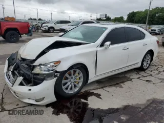 2012 Lexus LS 460 z VIN JTHCL5EFXC5013357, wystawiony jako Copart lot #58386915 z przebiegiem 212 034 mil mil oraz Szkoda całkowita • Salvage title. Historia ofert i sprzedaży dostępna na DreamBid. Obrazek 1.
