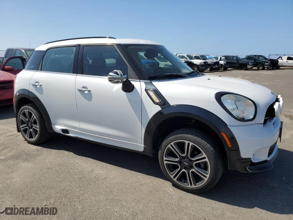 2013 MINI Cooper Countryman with VIN WMWZB3C55DWM07757, listed as a Copart auction lot 44815875 with 63,318 mi miles and Salvage Title. Bid and sale history available at carsss.com. Image 4.