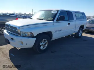 2000 Dodge Ram 1500 with VIN 1B7HC13Z3YJ191235, listed as a IAAI auction lot 41414124 with 180,098 mi miles. Bid and sale history available at carsss.com. Image 2.