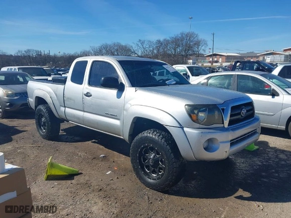 2006 Toyota Tacoma PreRunner with VIN 5TETU62N36Z173176, listed as a IAAI auction lot 41697046 with NaN miles. Bid and sale history available at carsss.com. Image 13.