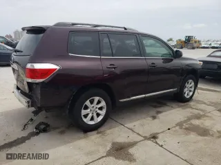 2013 Toyota Highlander with VIN 5TDZA3EH1DS035119, listed as a Copart auction lot 50990415 with 61,482 mi miles and Salvage Title. Bid and sale history available at carsss.com. Image 3.