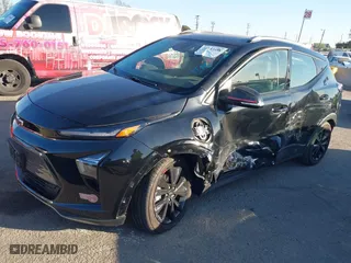 2023 Chevrolet Bolt EUV LT with VIN 1G1FY6S00P4167795, listed as a IAAI auction lot 41343489 with 8,097 mi miles. Bid and sale history available at carsss.com. Image 19.