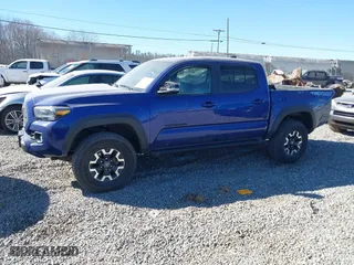 2022 Toyota Tacoma 4WD SR with VIN 3TMCZ5AN5NM470491, listed as a IAAI auction lot 41674476 with NaN miles. Bid and sale history available at carsss.com. Image 18.