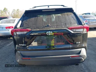 2019 Toyota RAV4 XLE with VIN 2T3W1RFV3KC002372, listed as a IAAI auction lot 41701236 with 111,706 mi miles. Bid and sale history available at carsss.com. Image 16.