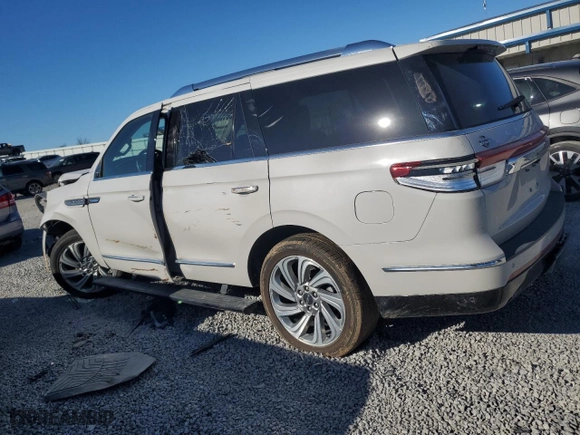 2024 Lincoln Navigator Reserve with VIN 5LMJJ2LGXREL14043, listed as a Copart auction lot 83707174 with 11,943 mi miles and Salvage Title. Bid and sale history available at carsss.com. Image 2.