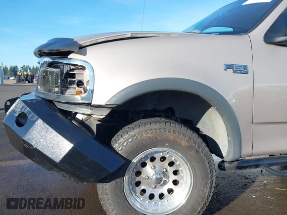 1997 Ford F-150 XL with VIN 1FTDX18W7VKB72498, listed as a IAAI auction lot 41390245 with 55,945 mi miles. Bid and sale history available at carsss.com. Image 19.