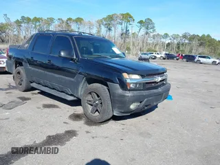 2005 Chevrolet Avalanche Z71 with VIN 3GNEK12Z05G224820, listed as a IAAI auction lot 41604340 with 1 mi miles. Bid and sale history available at carsss.com. Image 1.