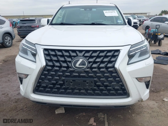 2020 Lexus GX with VIN JTJAM7BX8L5246150, listed as a IAAI auction lot 41335676 with 117,375 mi miles. Bid and sale history available at carsss.com. Image 12.